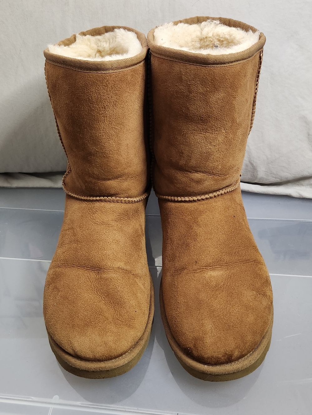 UGG Classic Short Brown Suede Boots #winterboots #cozy women size 10